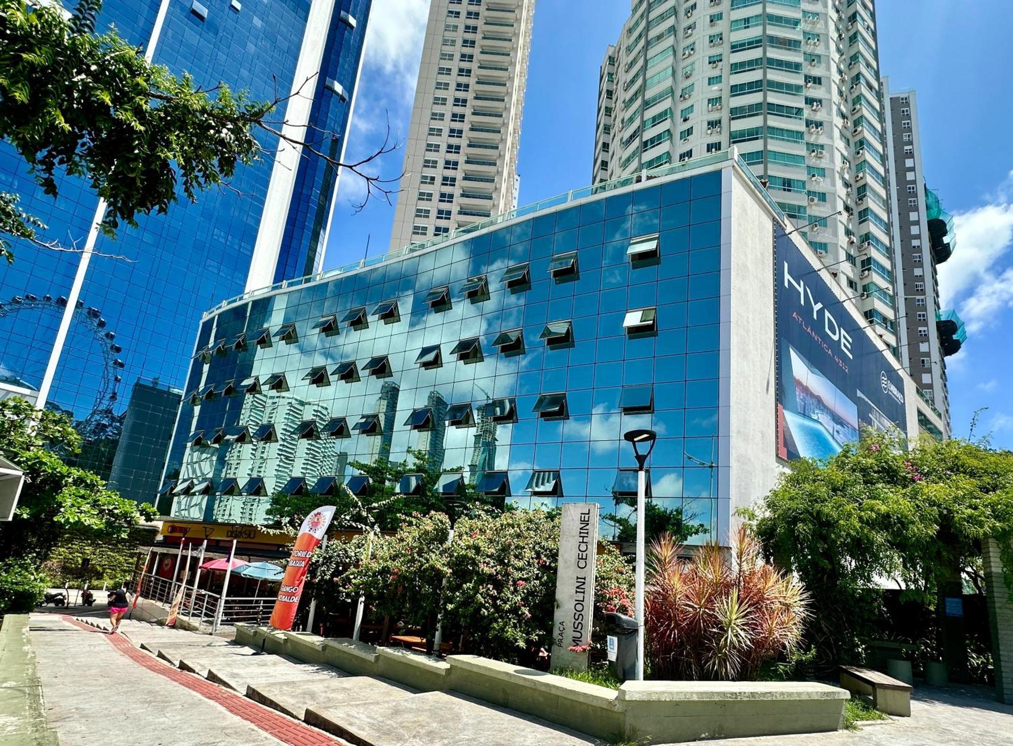 Studio Pe Na Areia II Balneário Camboriú Exteriör bild